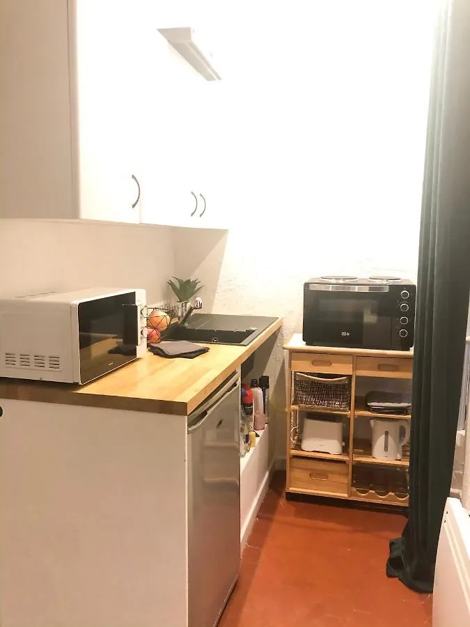 Studio vieil Antibes 0*,  Francia