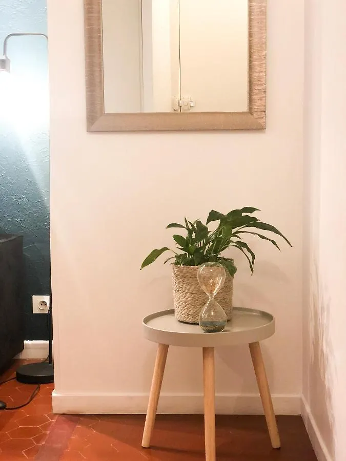 Studio vieil Antibes 0*,  Francia