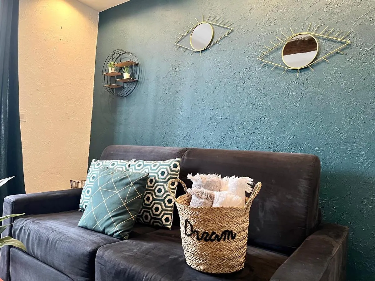 Studio vieil Antibes Francia